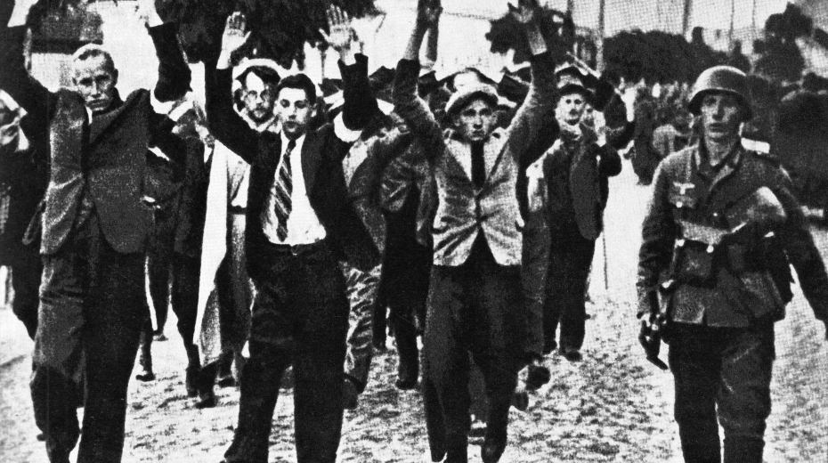 Varšavské oběti tzv. lapanky, zátahu na lidi, kteří byli z Polska zavlečeni na práci do Německa 