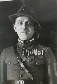 Otec Václav Šťastný se vrátil z 1. světové války jako italský legionář