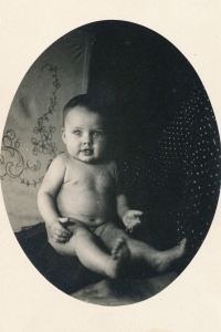 Zdeňka Štěpková in 1927