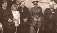 Photo from the unveiling of the memorial plaque of Tomáš Kelnar (1945) 