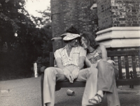 Milena Kalinovská with her first husband Jiří Studnička, London 1970