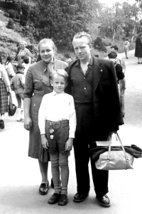 Jaroslav Tesarik with his family in Prague, 1953