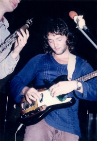 September 1985, Havlíčkův Brod / underground fest, second quarry Under the Watchtower Křečový Žíly, Hraboš "soloing". Photo: Štěpán Stejskal