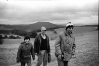 Husbands Tlaskals with children walking in Dědov in 1985