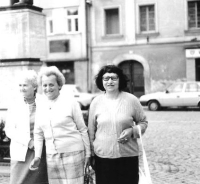 Božena Skálová (left) and Eva Dušková (Freyová) in the middle during a visit to Litomyšl, undated