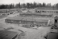 Surface buildings of the exploratory Mine R I (KHB) with a wooden shaft head.