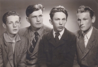 A group of friends are having their photo done before leaving for the vocational school in Karviná. From the left: Jan Jurkas, Ing. Běhal, Kysler from Nové Domky, Kytler from Beranov