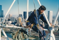 Josef Motyčka repairing a skyscraper in Australia, 1987