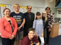 Stanislav Pohořal with a team from the Ústavní primary school