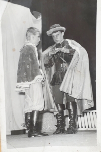 As a king in the play "The Three Golden Hairs of Grandfather Know All"