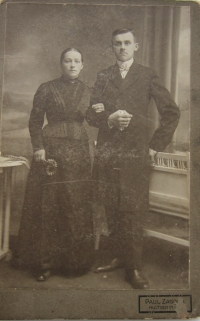 Parents Josef and Marie Dinter