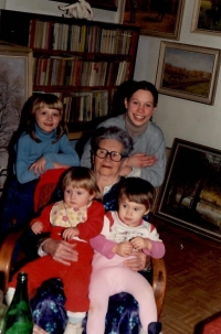 Marie Vychodilová with grandchildren