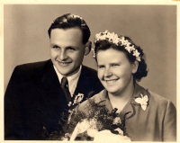 Pavla Mikešová's parents Jan and Marie Sedláček / 1955