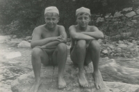 Jan Iserle with Karel Hausman in the Krkonoše Mountains in 1932