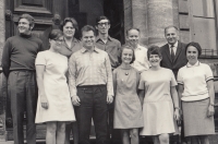 Učitelský sbor žamberského gymnázia před prověrkami 1970