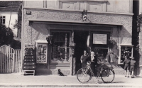 Grandmother Růženka Krouzová with her mother Julia Herzigová in front of her house in Jesenice, 1930s

