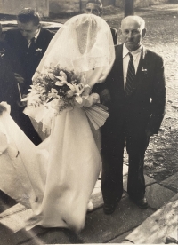 Her father Miroslav Hrabák leading Eliška Leščinská to the altar, 1951