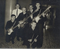 Kapela Black Bears, 1962