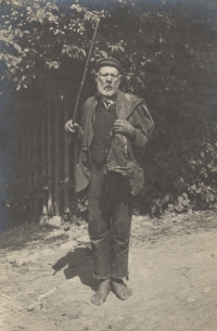 Treasure from the attic - Man, 1920s