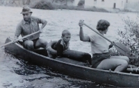 S rodinou na Lužnici, 1957 