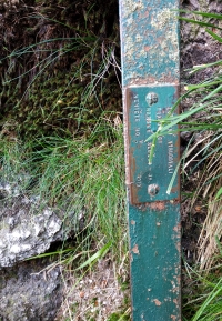 A plaque on the railing of Paličník in the Jizerské hory announcing that the railing was made by Mountain Service workers