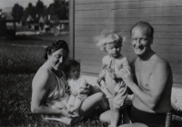 Stanislav Wieser with his parents in his childhood