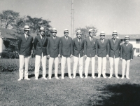 Richard Nový na letní olympiádě v Tokiu 1964, druhý zprava