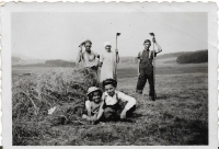 Ernst's mother's family in Hazlov. 1938