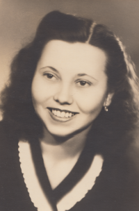 School-leaving portrait, 1948