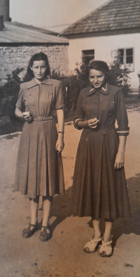 Jaroslava Piskáčková (on the left) with a friend