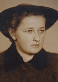 Marie Koutná, kolem roku 1950