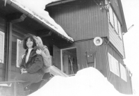 With her friend Alena Říčánková (back) in the Krkonoše mountains