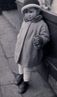 Nora Hermanová, roz. Metzlová, České Budějovice, 1937