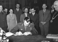 Meeting with Gagarin in Slovakia. Jaroslav Klouda in the background.		
