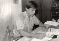 Jiří Jogl, the regiment commander at the time, prepares for a flight in the office at the Líně airport (year 1994)