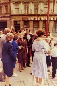 The contemporary witness in front of the Liberec town hall at her son's wedding