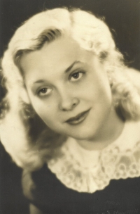 Charming Hana Ženíšková in her youth