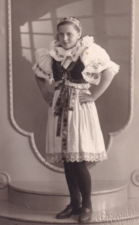 Magdalena Ženčáková in 1945