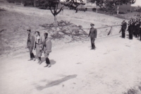 Funeral after the massacre in Kožušany, 16 May 1945