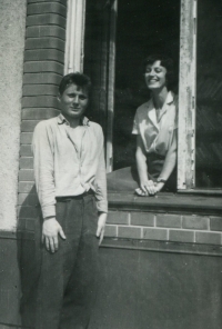 The witness with librarian Lada Všetičková, Jan Žižka Military School in Bratislava, 1962