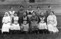 Vlasta Ručková's mother-in-law, Helena Ručková, née Píková (second from the right), hospital in Ostrava-Zábřeh, World War I