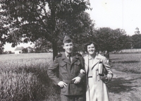 Ludmila Klinkovská with her future husband Ljuboš before the wedding