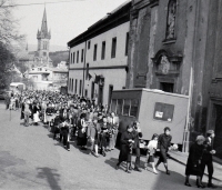 Pohřeb Pavla Wonky v květnu 1988 ve Vrchlabí