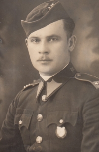 Tatínek Jaroslav Louda na vojně, 1934