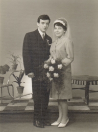 Jaroslava Svobodová a Václav Svoboda, svatební fotografie, 11. 3. 1967