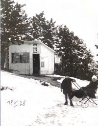 Alena Stepankova Veselá with her brother Karel in 1928