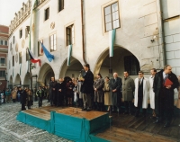 Zprava: Jan Vondrouš, Jiří Vlach, Karel Schwarzenberg, Pavel Rychetský a další, 1993