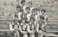 Věra Hrabáková (sitting at the bottom, first from the right) in the jersey of Slávia Praha, 1962