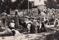 Sportoviště u Lidového domu Karlov, kolem roku 1930