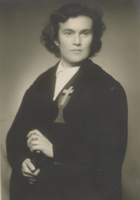 Mum Jarmila Tomsová as a preacher of the Czechoslovak Church, later the Czechoslovak Hussite Church